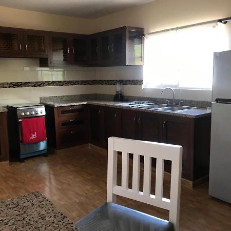 2 Queen Bed Apartment With Smart Tv ,Wifi Y Luz Las 24 Horas Jarabacoa Extérieur photo