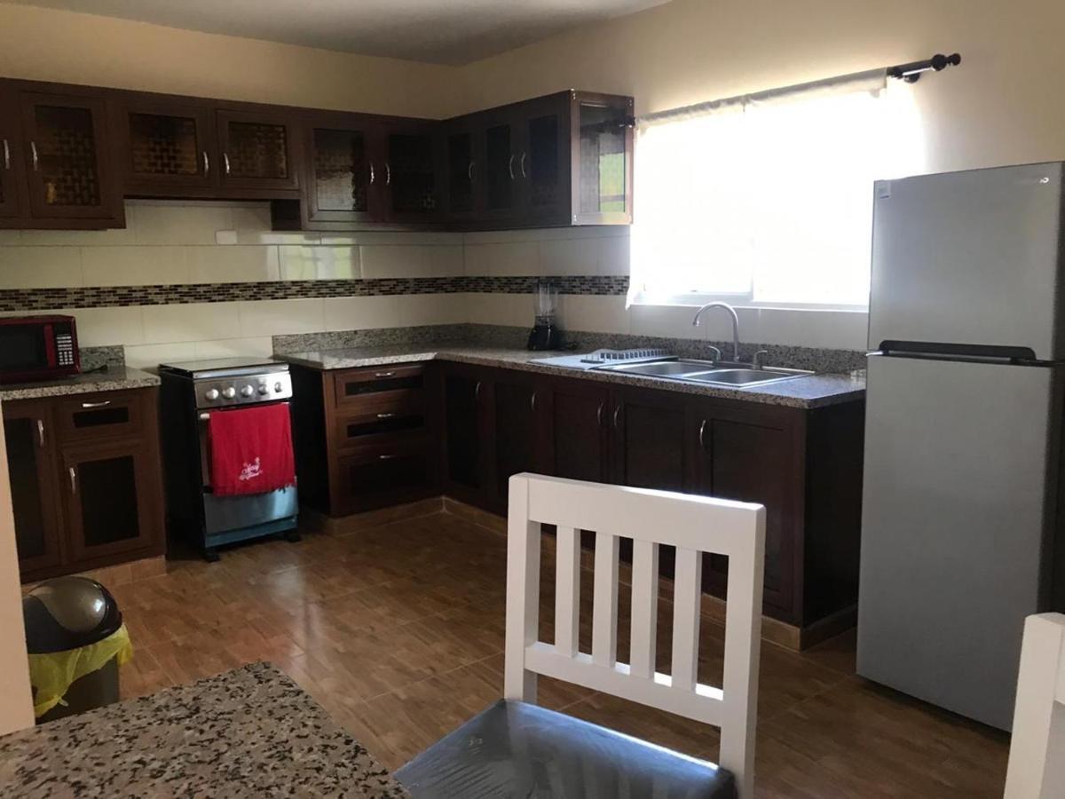 2 Queen Bed Apartment With Smart Tv ,Wifi Y Luz Las 24 Horas Jarabacoa Extérieur photo